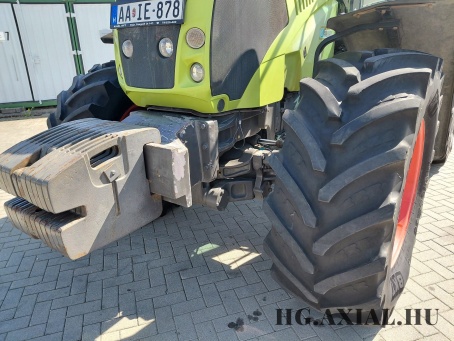 Axion 820