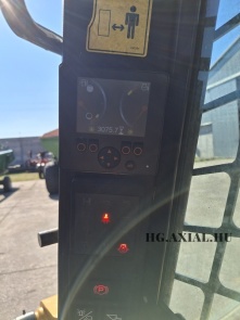 R135