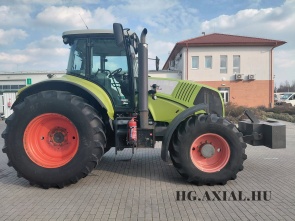 Axion 820