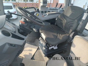 Axion 820