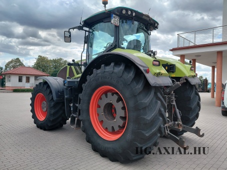 Axion 930