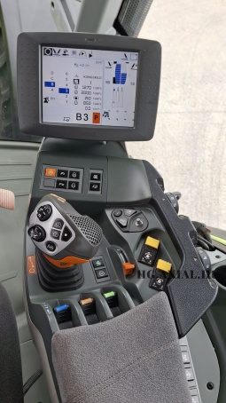 Axion 810