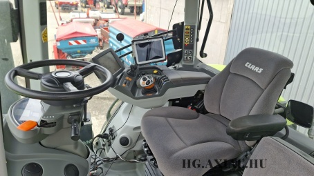 Axion 930