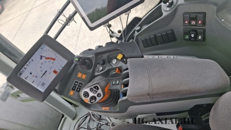 Axion 930